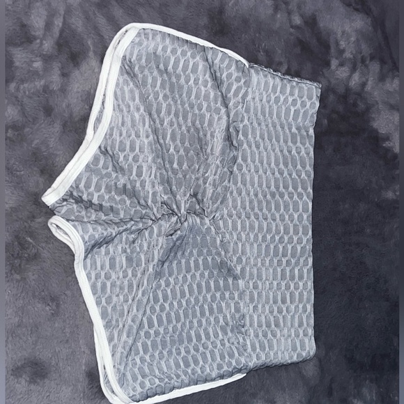 SHEIN shorts - Picture 5 of 6